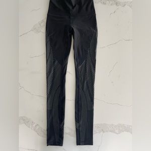 Lululemon black leggings